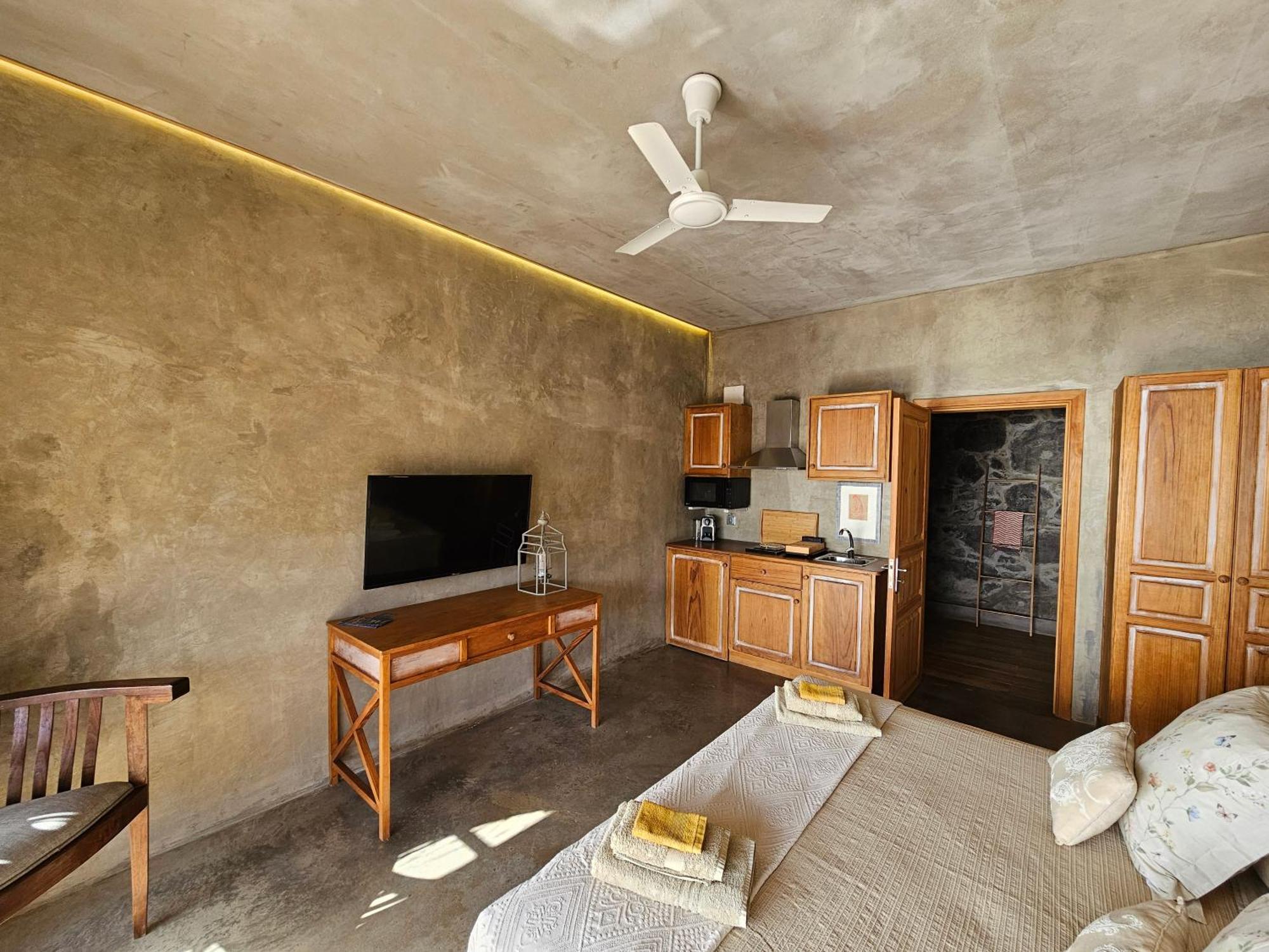 Les Terrasses Suites Calheta  Exterior foto